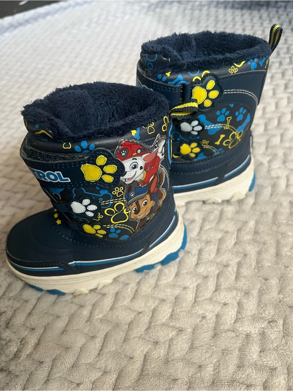Nickelodeon Paw Patrol Navy Blue Yellow Light-Up Kids Snow Boots